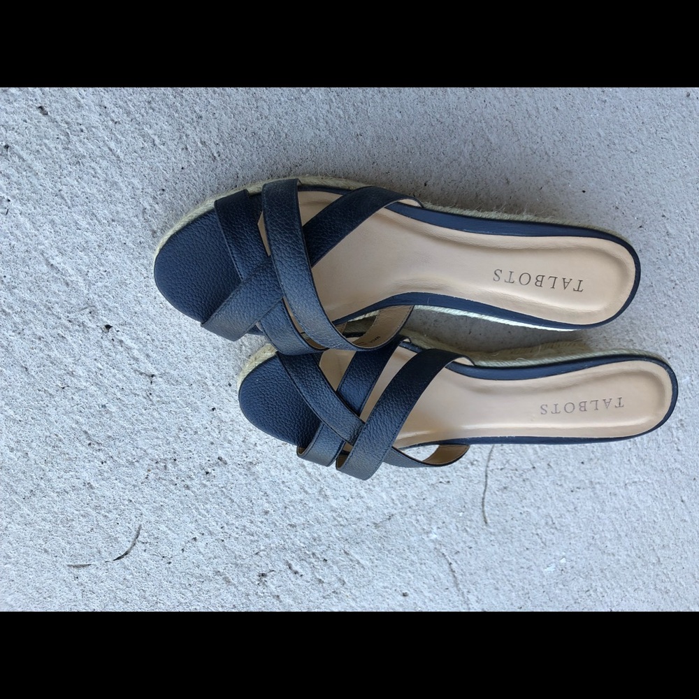 Talbots Indigo Blue, Lyndslay Slide